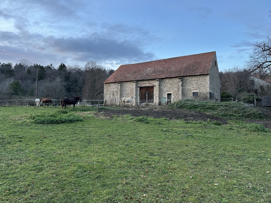 PTE EQUESTRE A VENDRE SUR 8 HECTARES